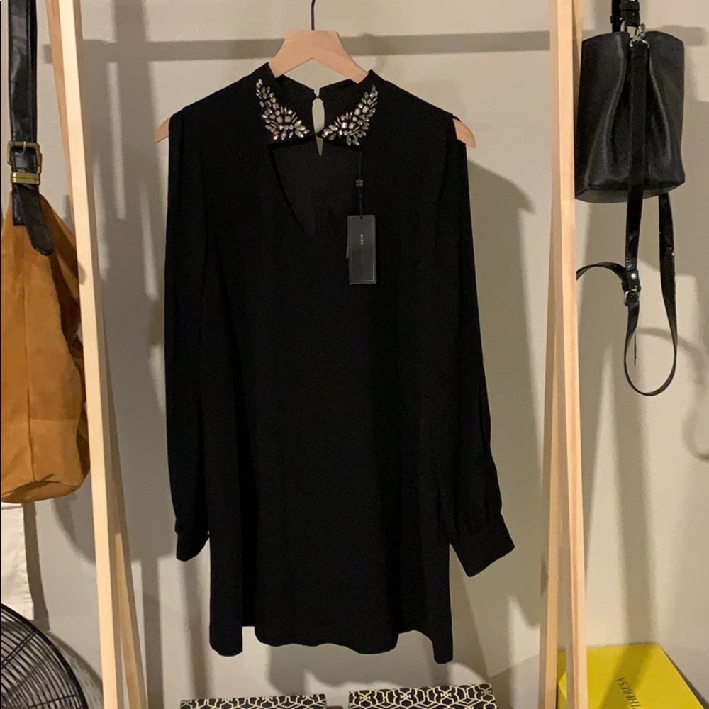 BCBGMAXAZRIA BLACK DRESS